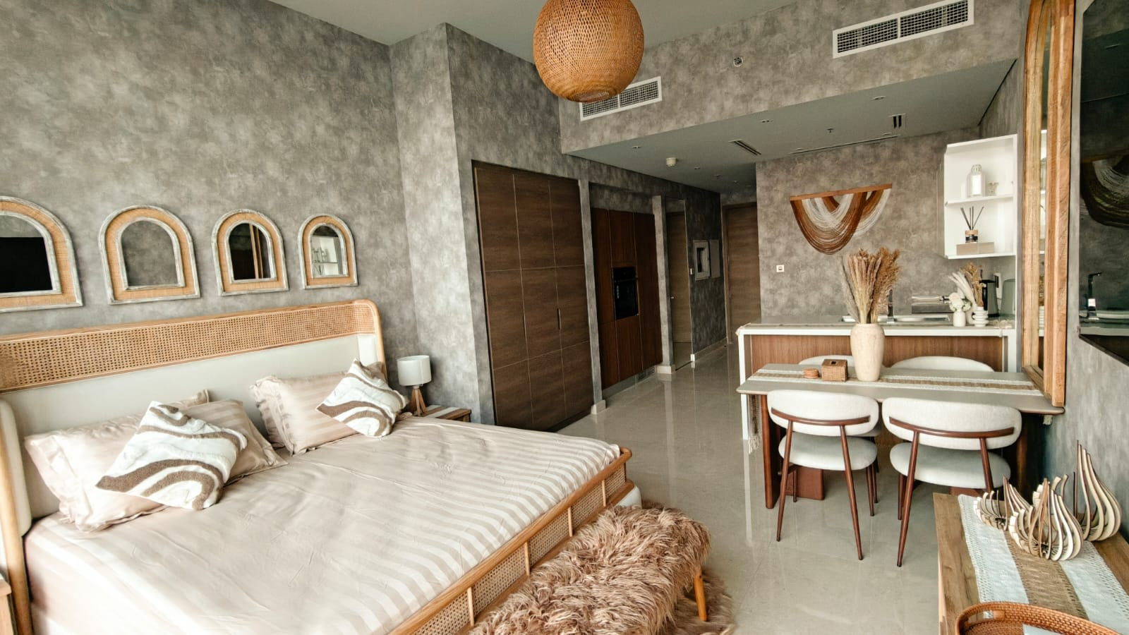 1 Bedroom Apartment for Sale in Emaar Beachfront | Beach Isle Tower 1 Dubai Harbour