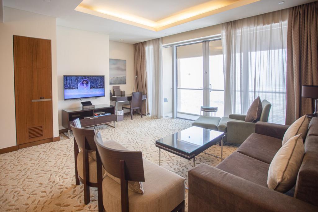 Luxury Furnished 1 Bedroom Apartment for Rent in Dubai Mall Residences, Downtown Dubai
